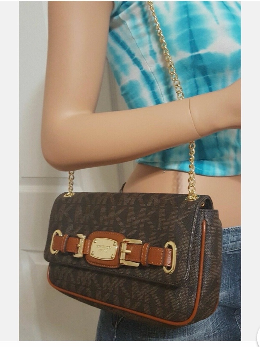 Michael Kors Hamilton Shoulder Bag - Picture 4 of 11